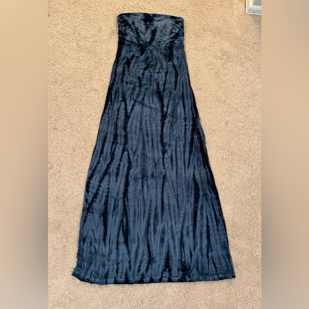 Strapless maxi dress